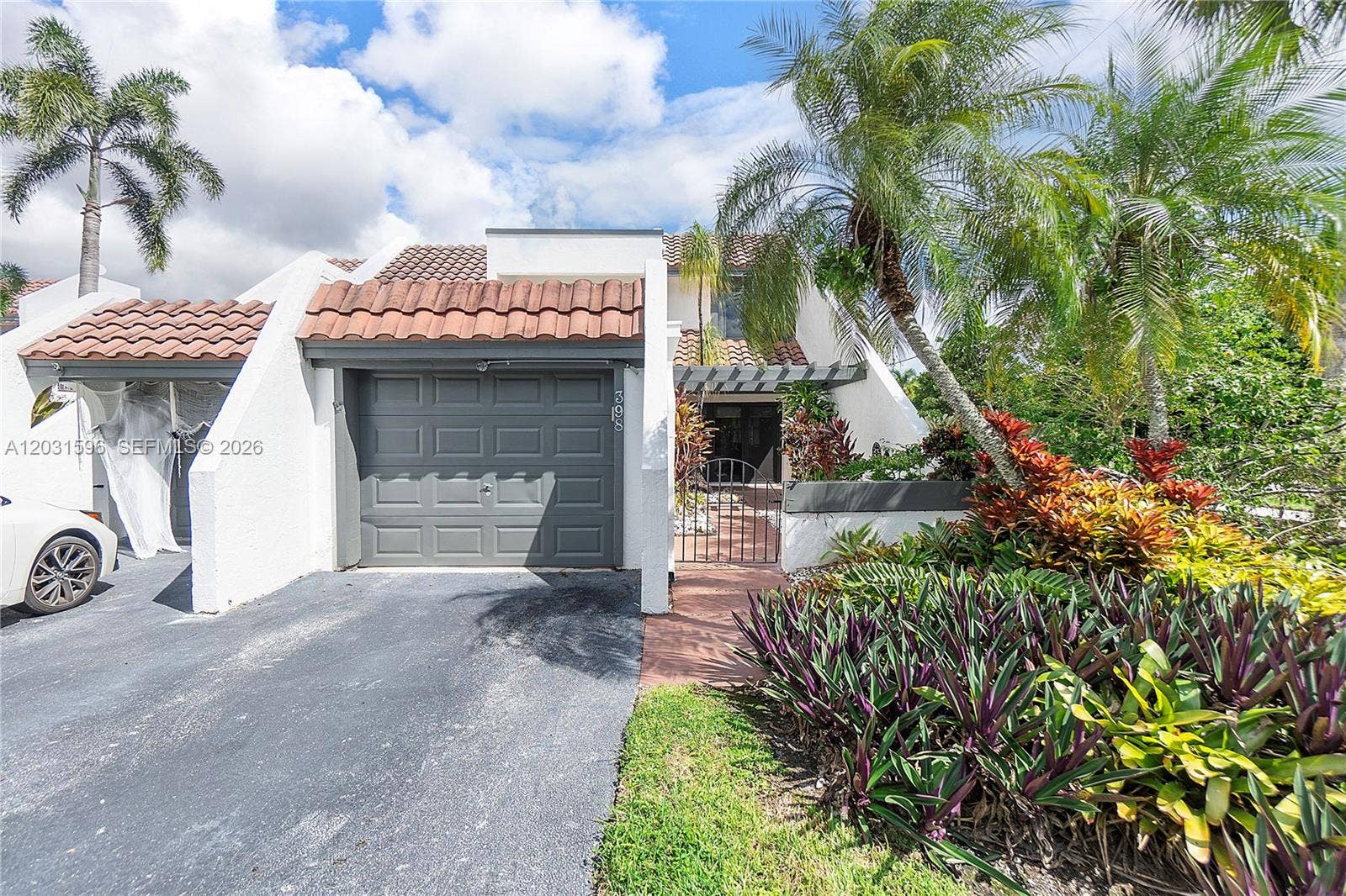 398 Fern Drive, #10-6, Weston, Weston, FL 33326 Photo 2