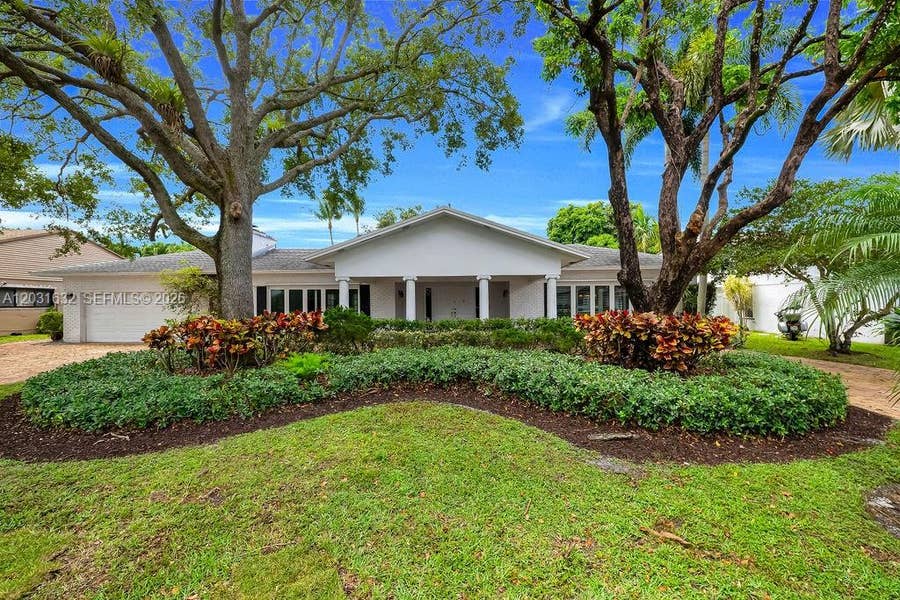 Property photo for 8820 N Lake Dasha Drive, Plantation, FL