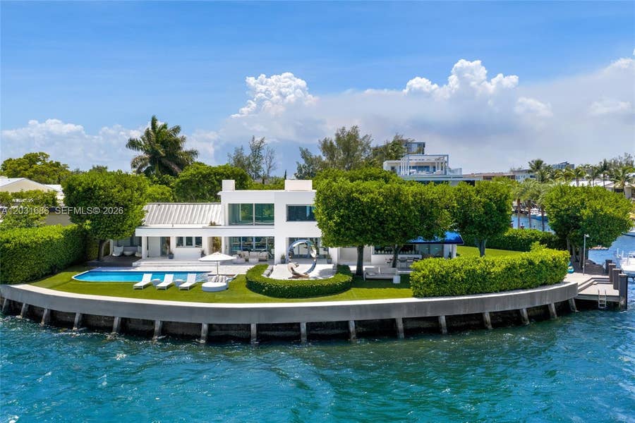 Property photo for 13395 Biscayne Bay Drive, North Miami, FL