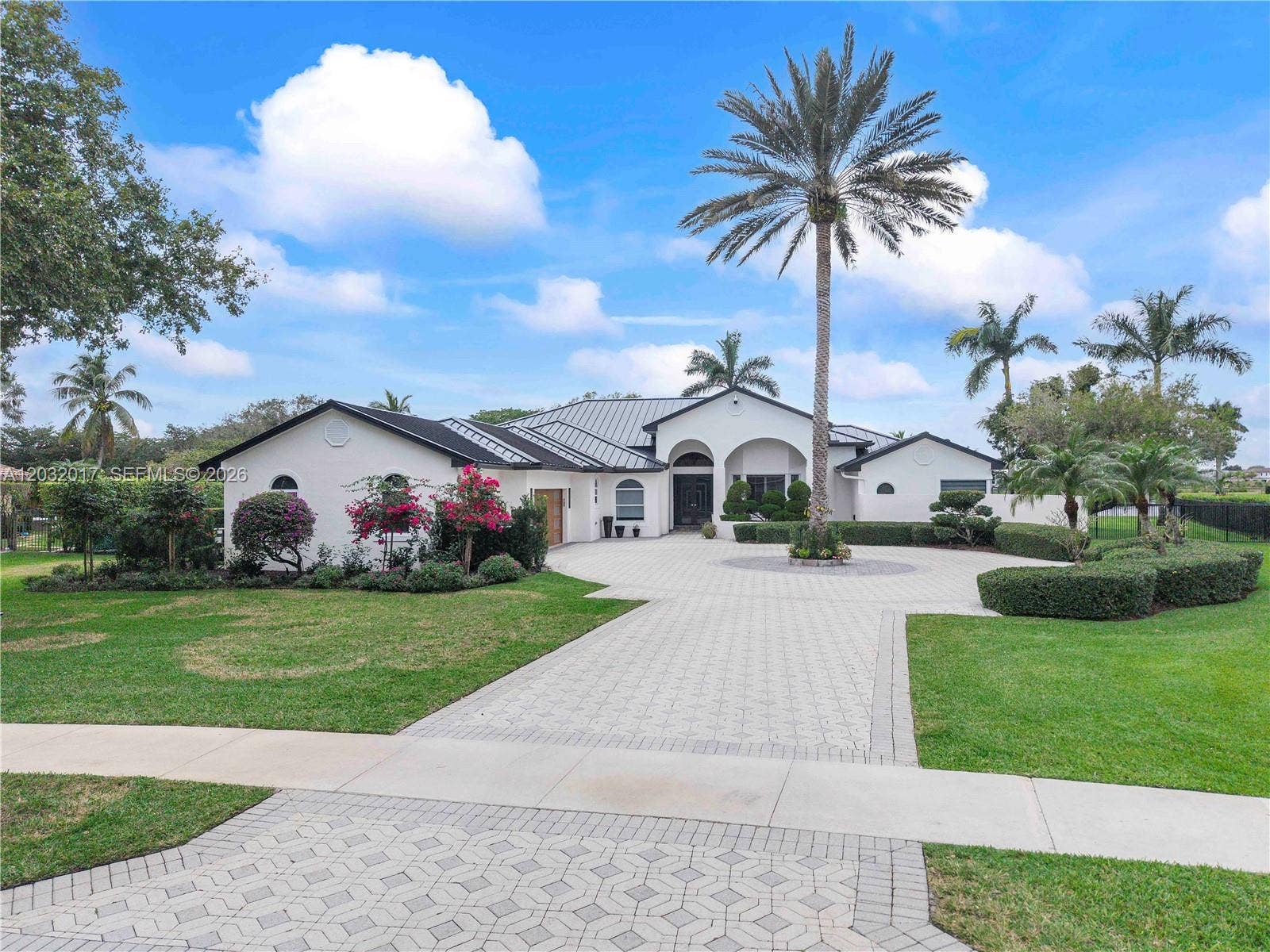 2235 SW 105th Terrace, Davie, FL 33324 Photo 3