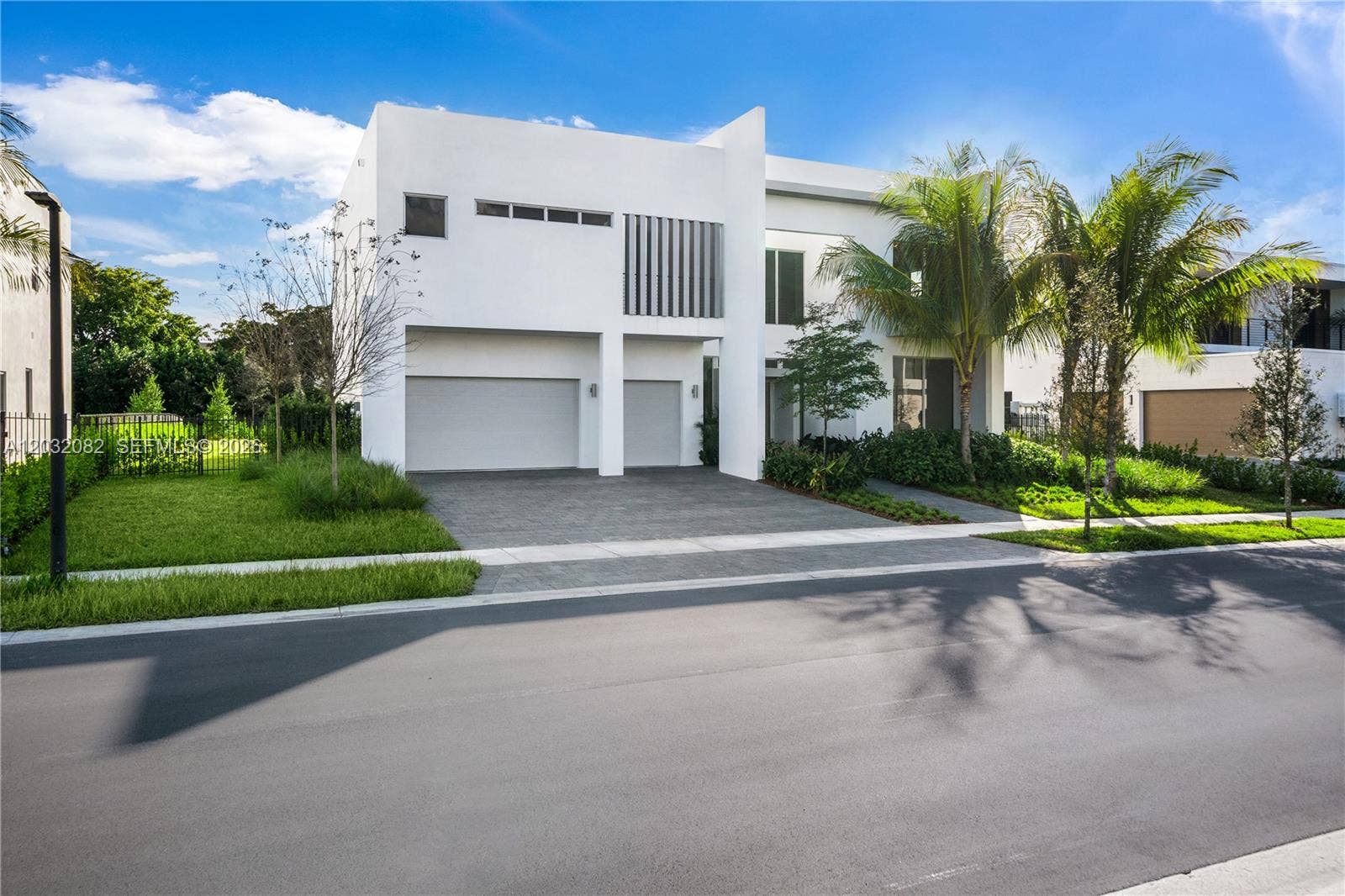 16720 N Botaniko Drive N, Weston, FL 33326 Photo 1