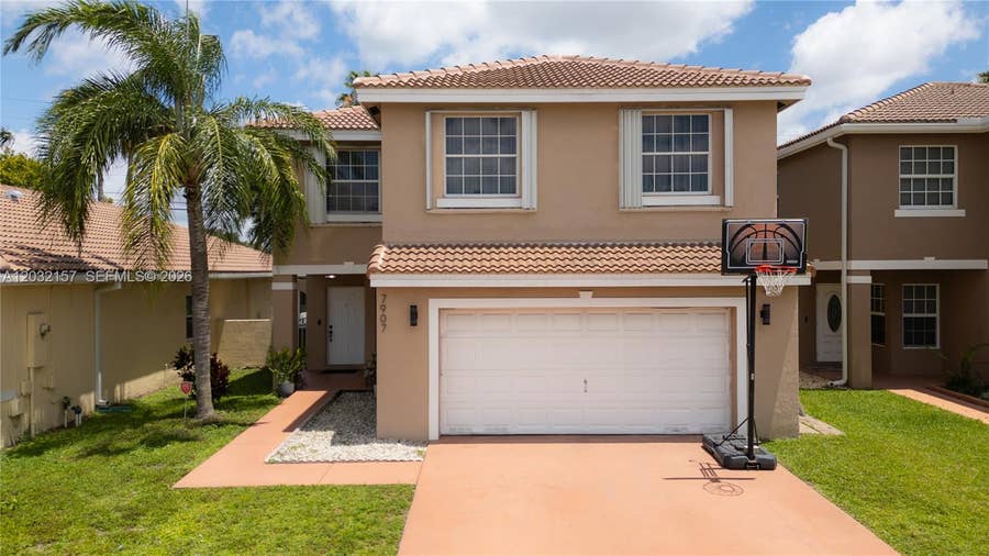 Property photo for 7907 N Silverado Circle, Davie, FL