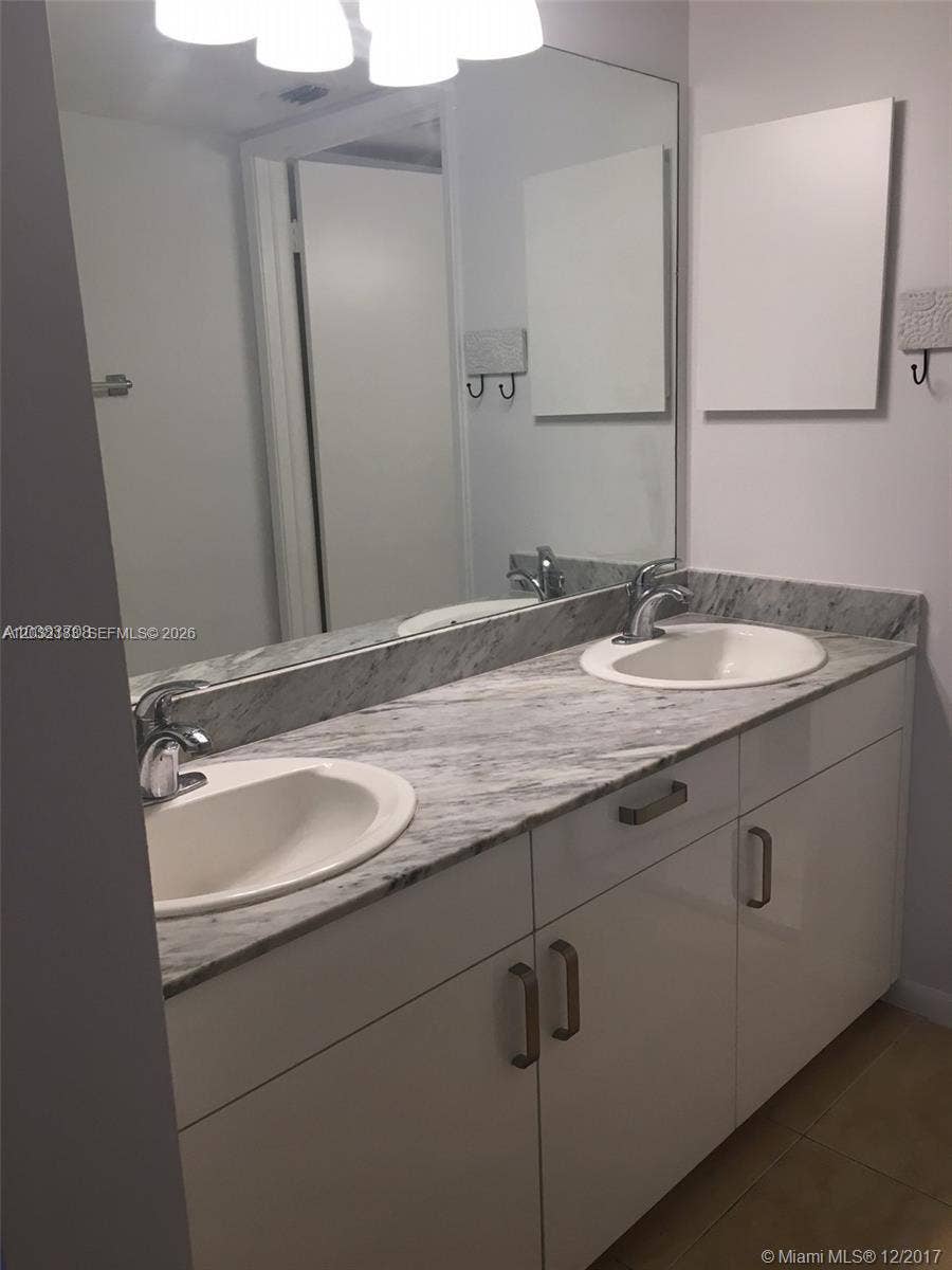 9341 Collins Avenue, #1006, Surfside, Surfside, FL 33154 Photo 10