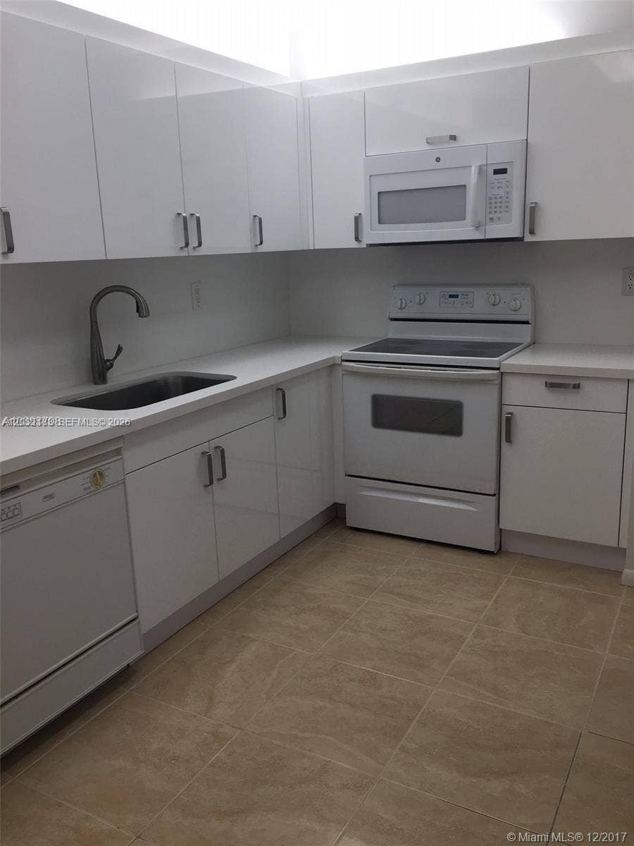 9341 Collins Avenue, #1006, Surfside, Surfside, FL 33154 Photo 7