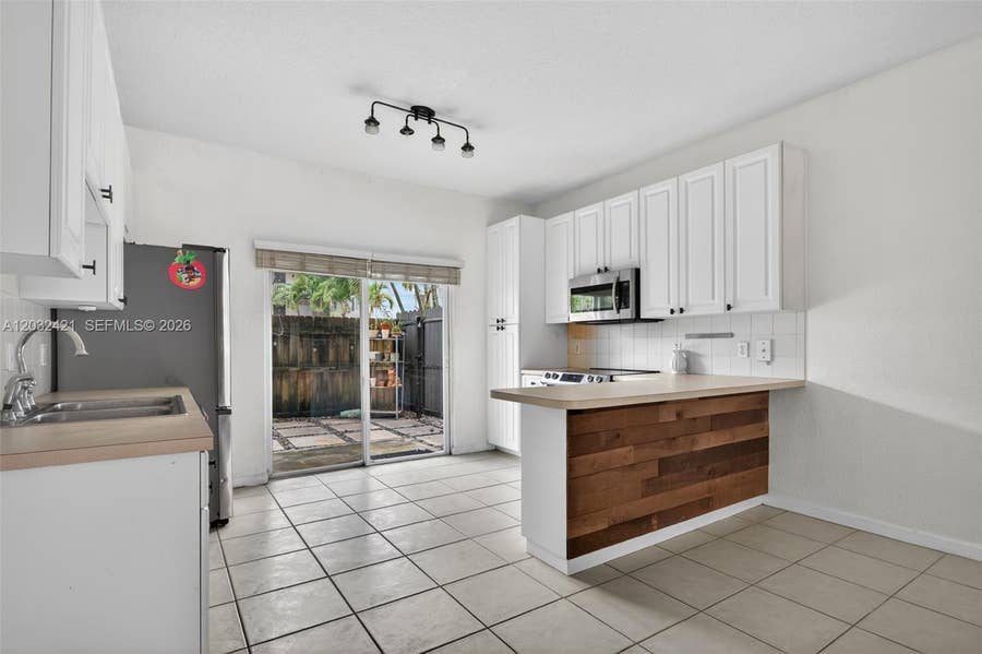 Property photo for 4902 Washington Street, #4, Hollywood, FL
