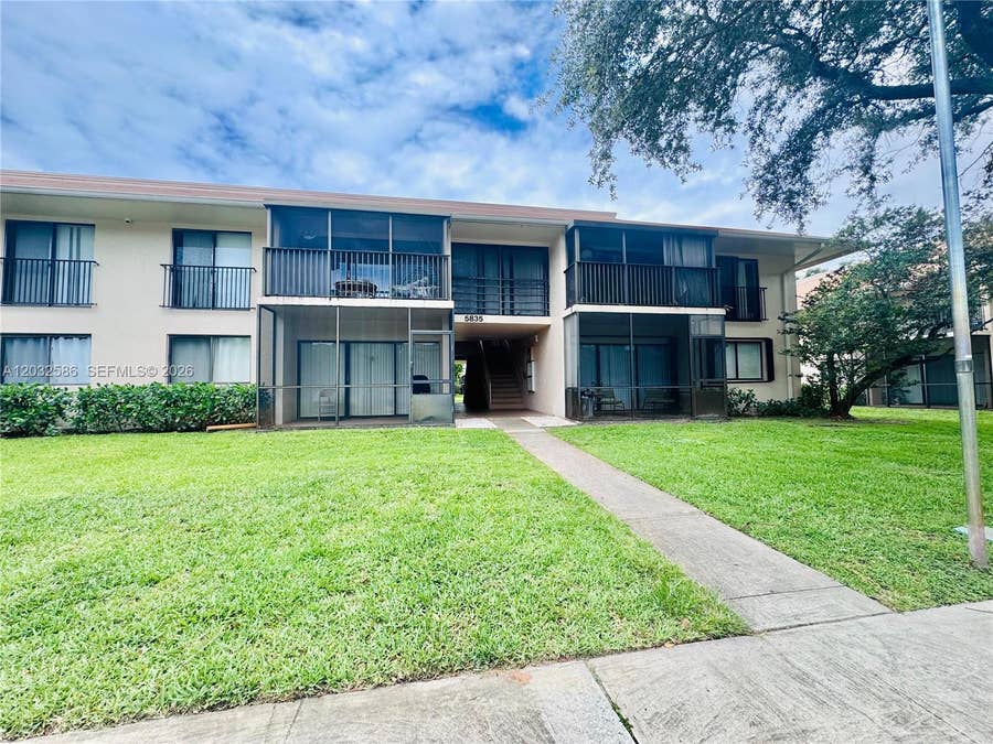 Property photo for 5835 Washington Street, #52, Hollywood, FL