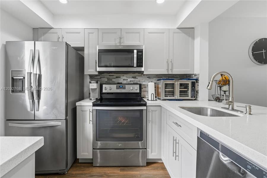 Property photo for 9340 Lagoon Place, #304, Davie, FL