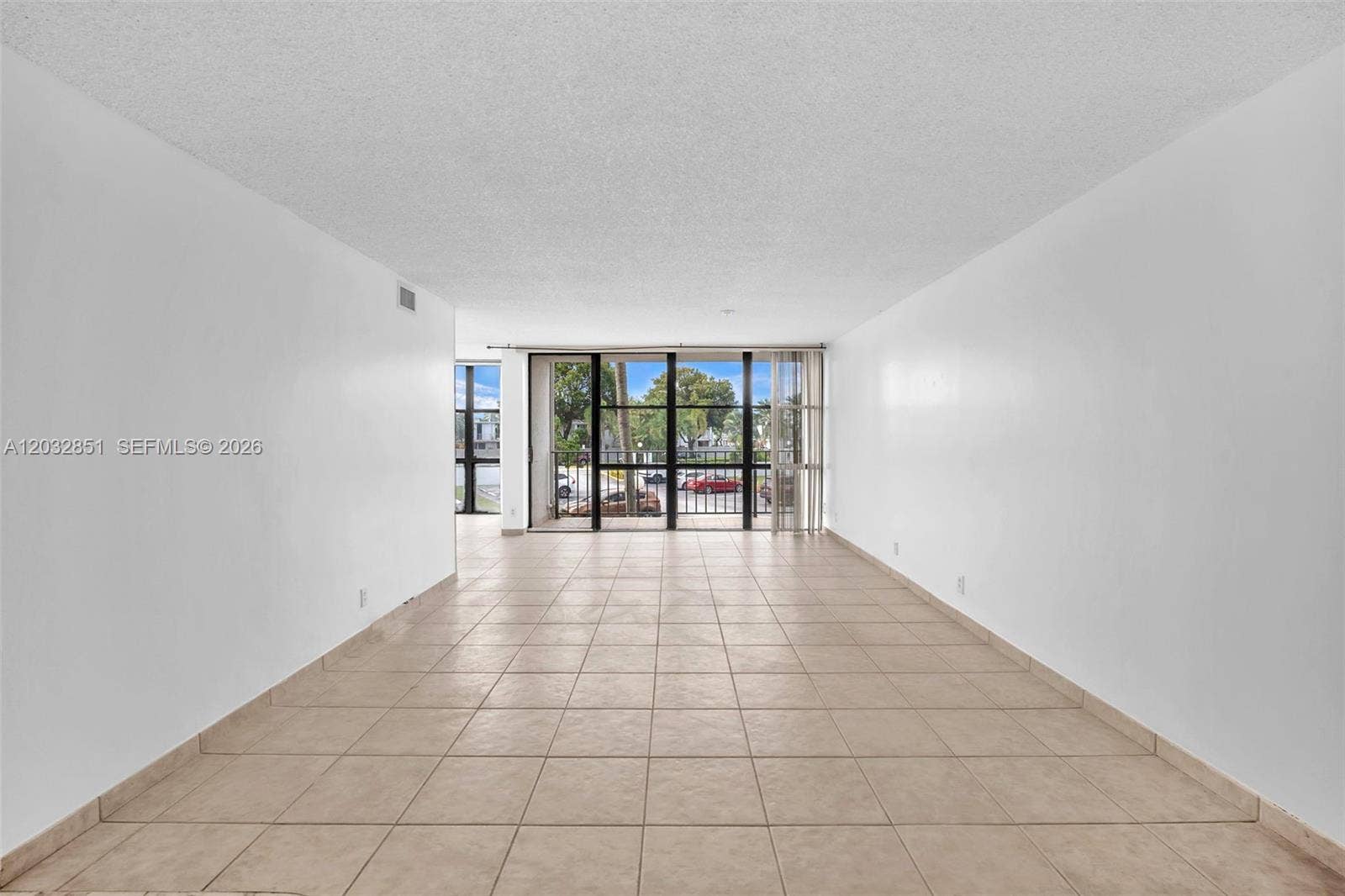 1000 Parkview Drive, #229, Hallandale Beach, FL 33009 Photo 9