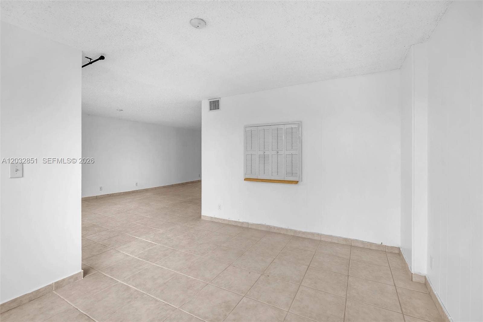 1000 Parkview Drive, #229, Hallandale Beach, FL 33009 Photo 16