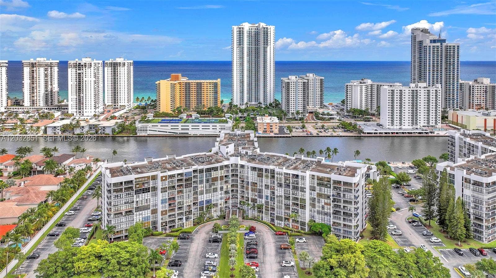 1000 Parkview Drive, #229, Hallandale Beach, FL 33009 Photo 3