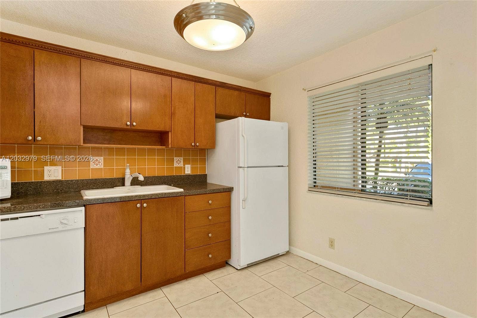 300 Racquet Club Road, #104, Weston, FL 33326 Photo 9