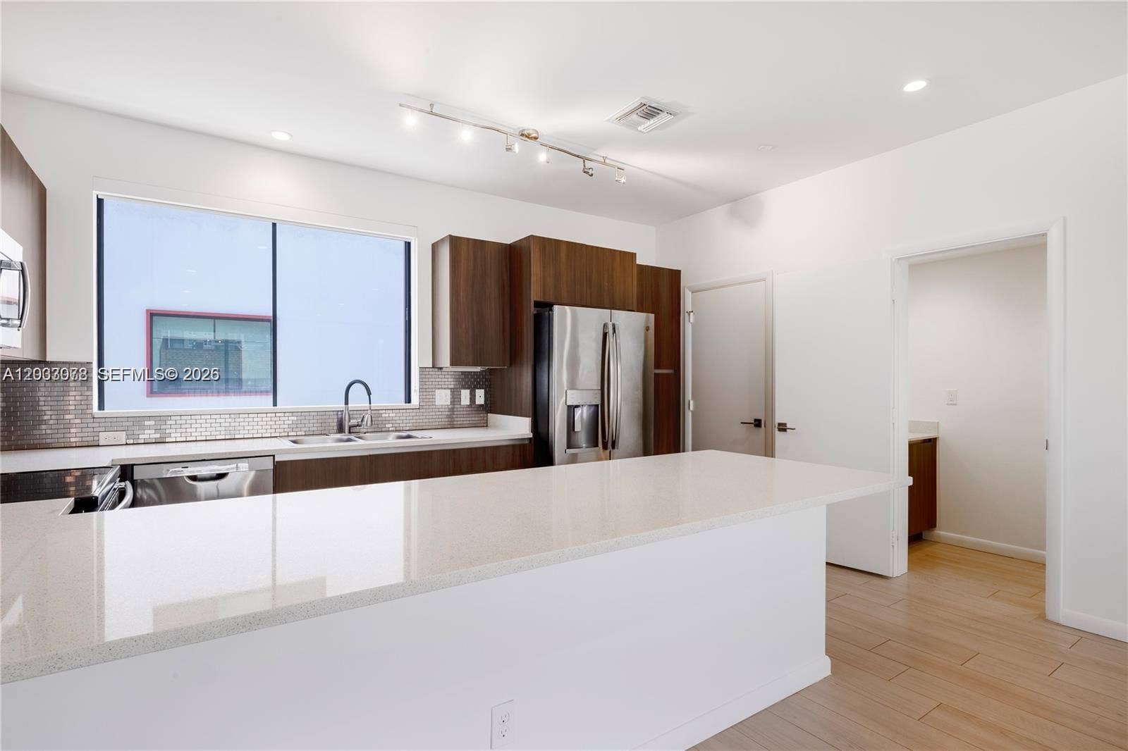 113 NE 6 Street, #1105, Fort Lauderdale, FL 33304 Photo 10
