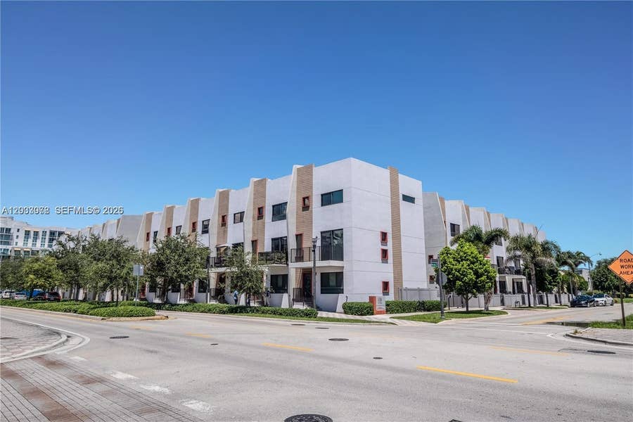 Property photo for 113 NE 6 Street, #1105, Fort Lauderdale, FL