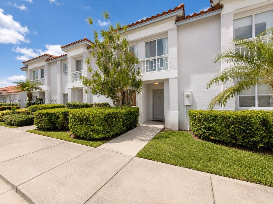 Property photo for 532 NW 208th Terrace, Pembroke Pines, FL
