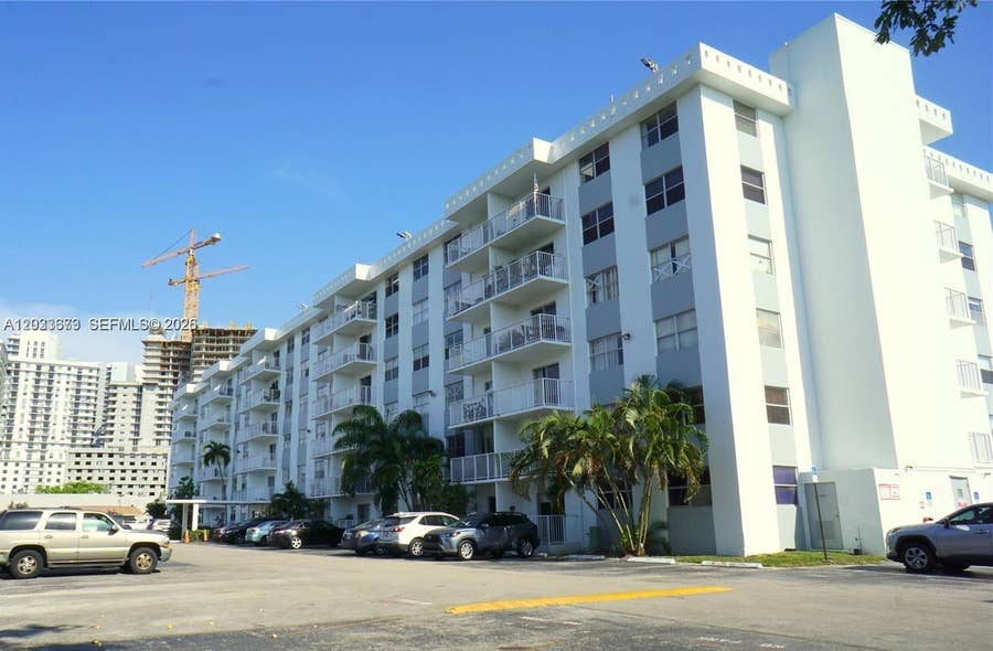 Property photo for 16465 NE 22nd Avenue, #206, North Miami Beach, FL