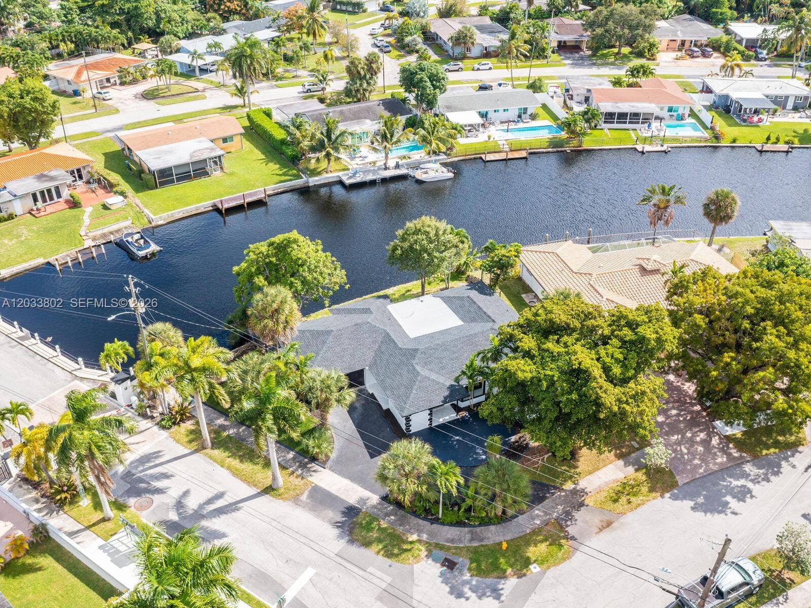 2856 NW 10th Avenue, Wilton Manors, FL 33311 Photo 2