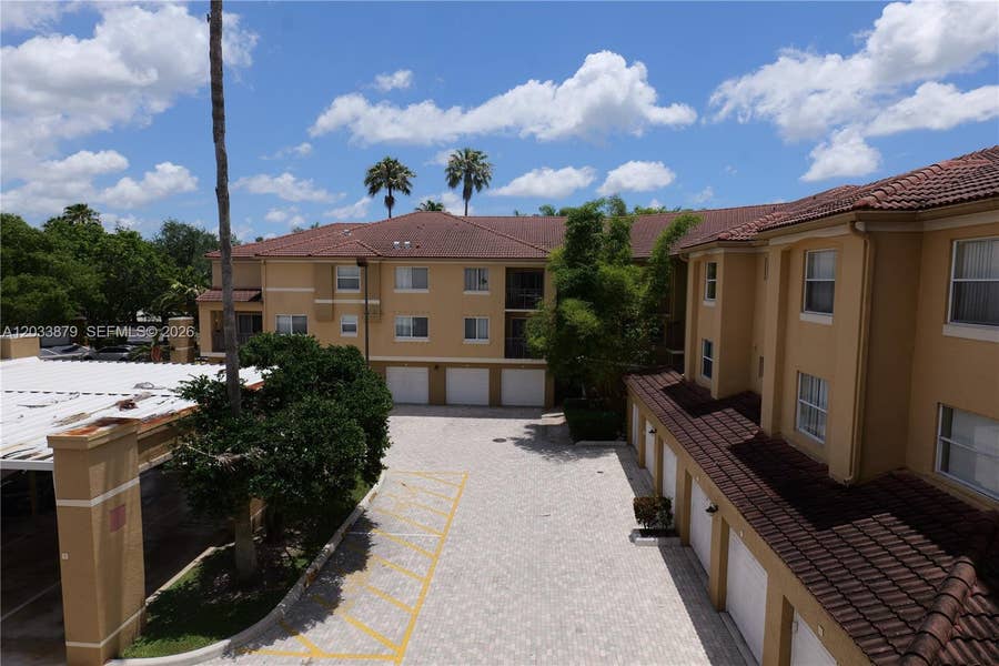 Property photo for 771 N Pine Island Road, #308, Plantation, FL