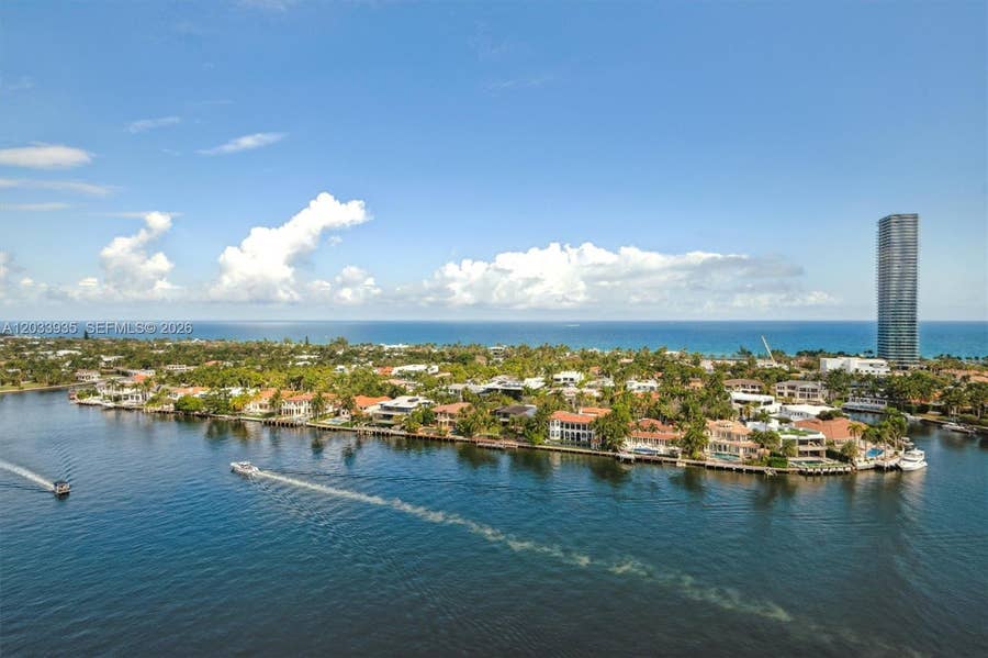 Property photo for 19707 Turnberry Way, #20H, Aventura, FL