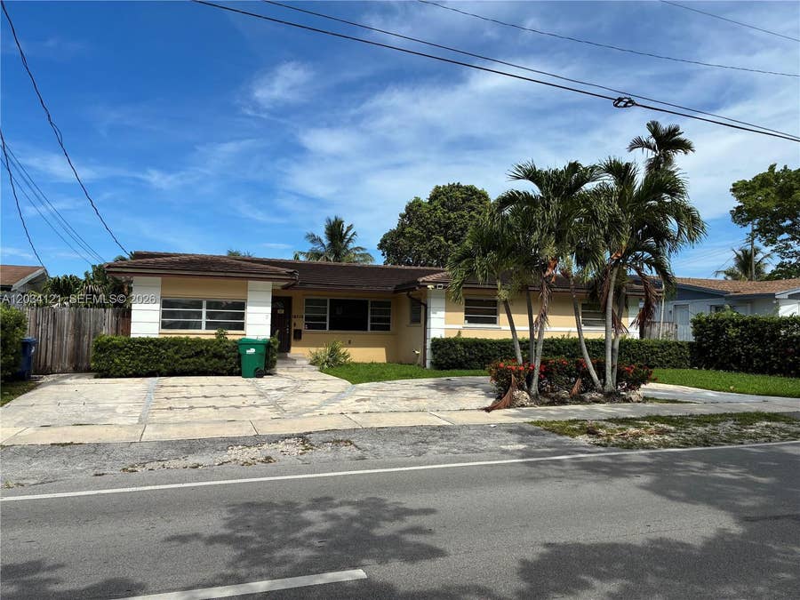 Property photo for 18715 NE 18th Avenue, Miami, FL