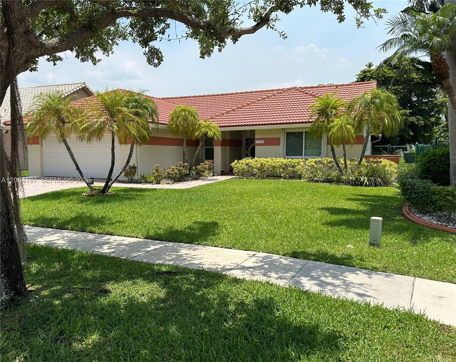 16328 NW 11th Street, Pembroke Pines, FL 33028 Side