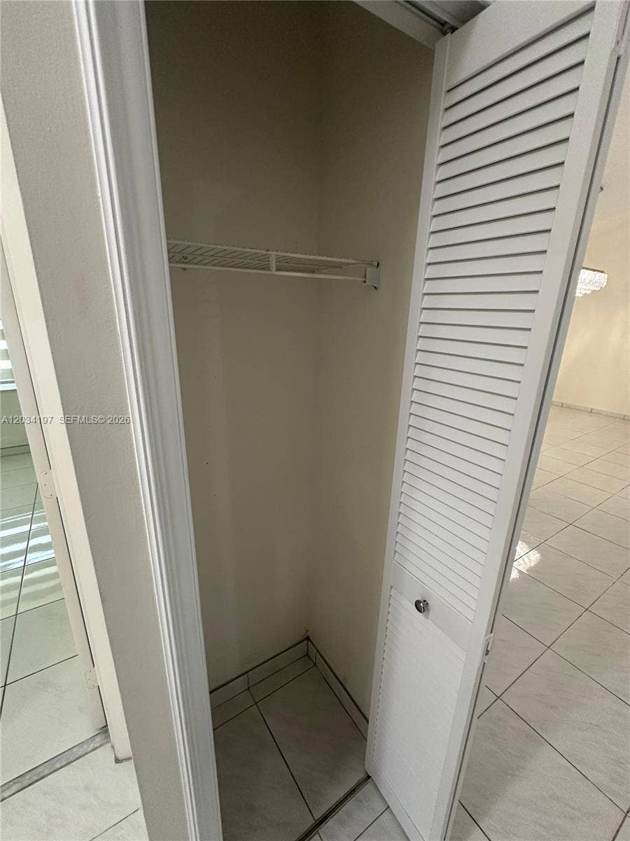 16328 NW 11th Street, Pembroke Pines, FL 33028 Hallway