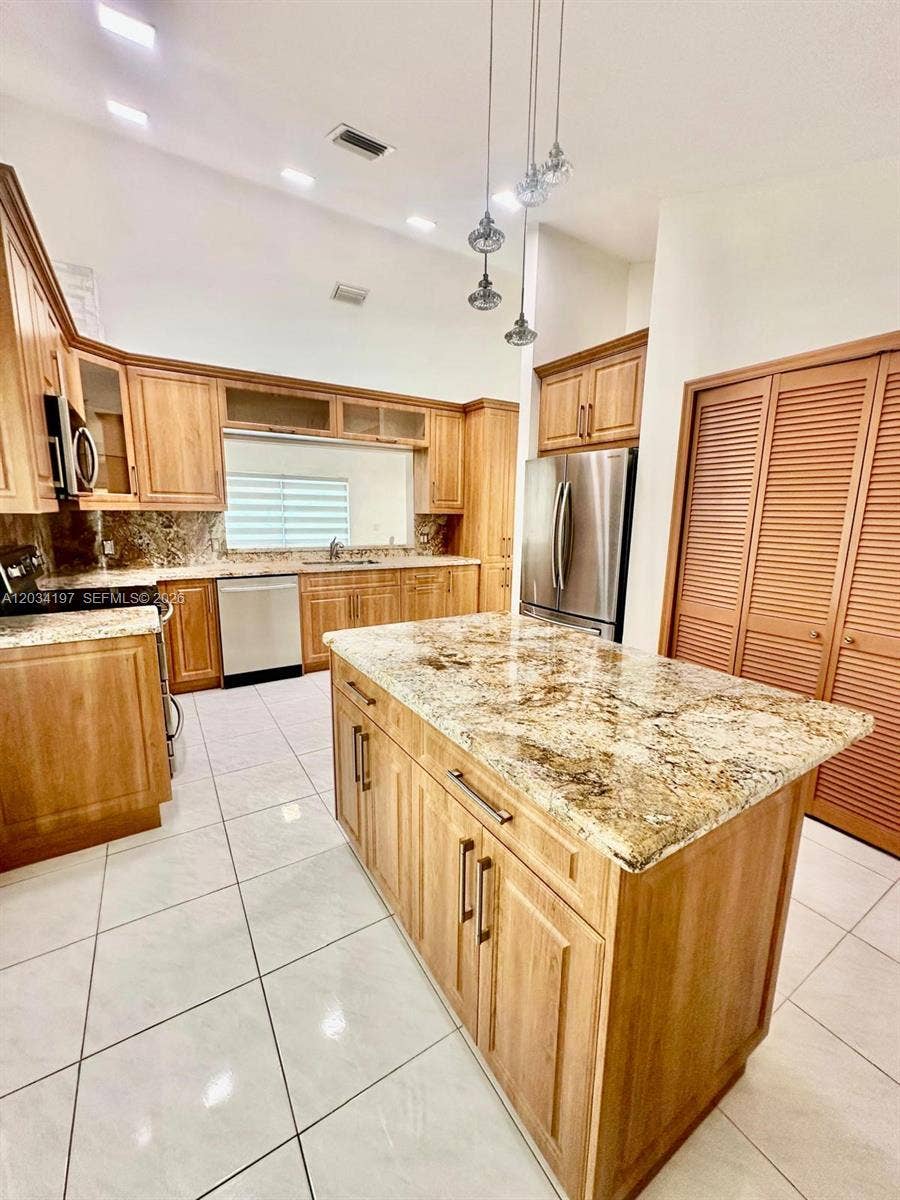 16328 NW 11th Street, Pembroke Pines, FL 33028 Photo 18