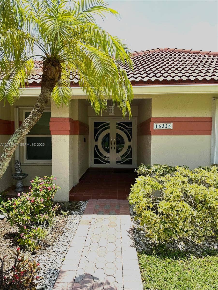 16328 NW 11th Street, Pembroke Pines, FL 33028 Photo 5