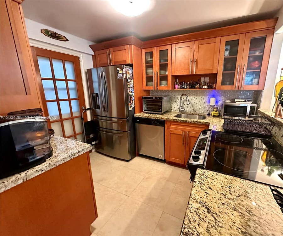 Property photo for 211 NE 8th Avenue, #304, Hallandale Beach, FL