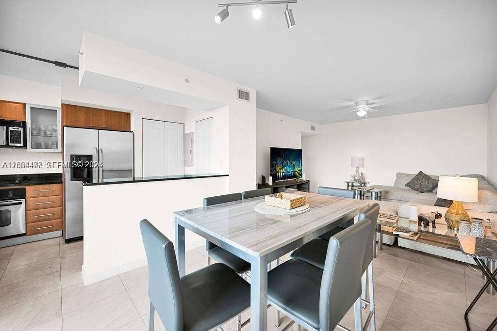 610 W Las Olas Boulevard, #312N, Fort Lauderdale, FL 33312 Photo 5