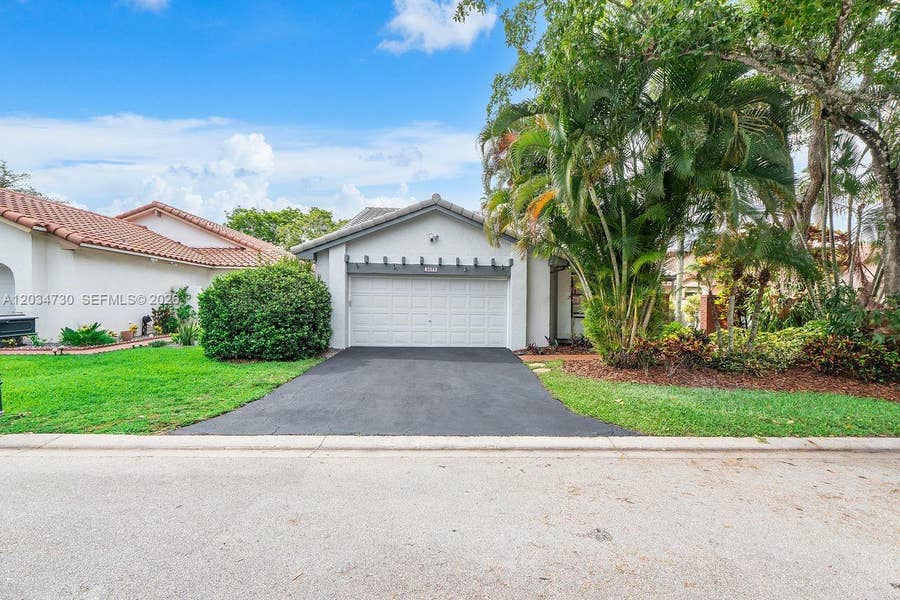 Property photo for 2073 Montpeliar, Weston, FL