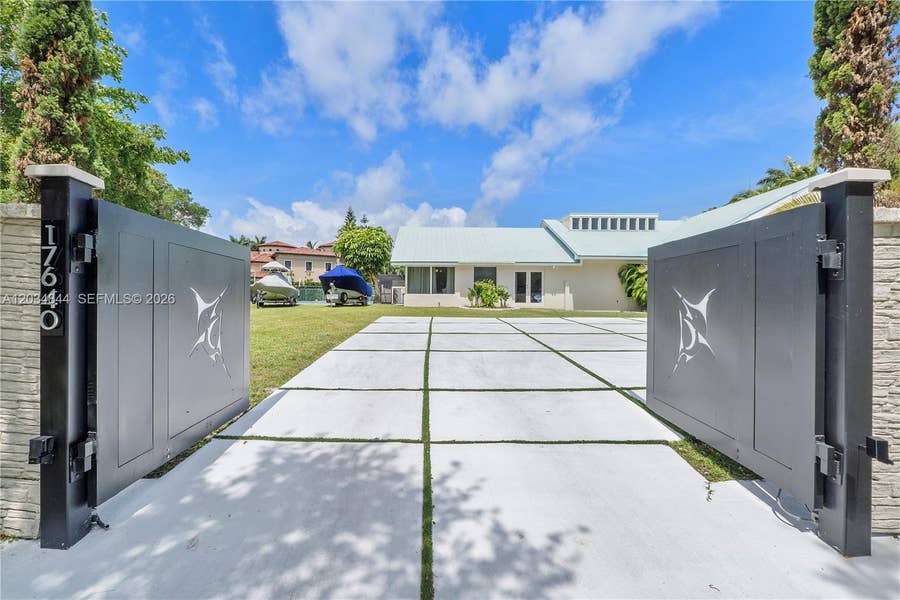 Property photo for 17640 Old Cutler Road, Palmetto Bay, FL