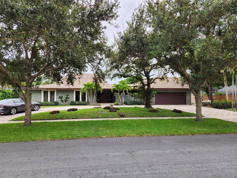 Property photo for 5860 SW 8th Street, Plantation, FL