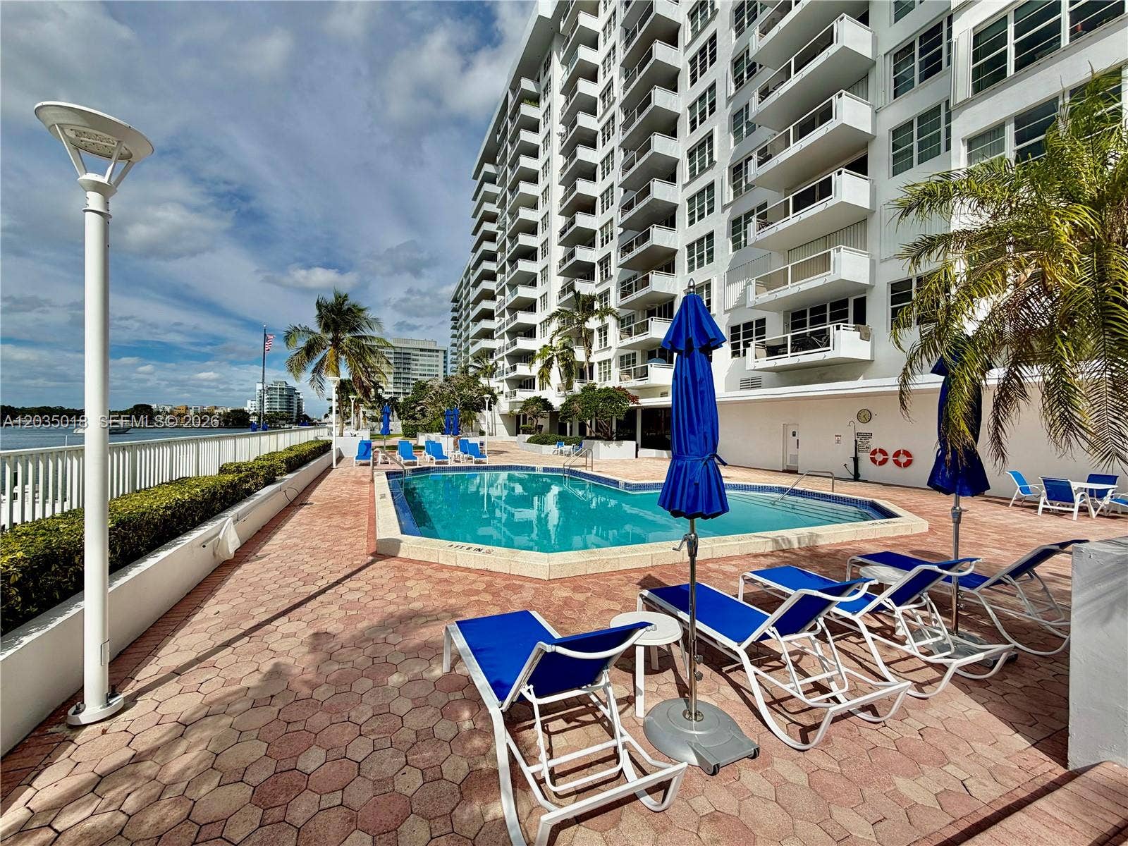 5700 Collins Avenue, #14M, Miami Beach, FL 33140 Photo 6