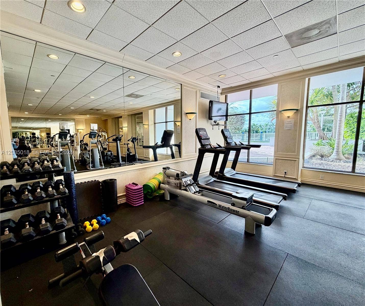 5700 Collins Avenue, #14M, Miami Beach, FL 33140 Photo 8