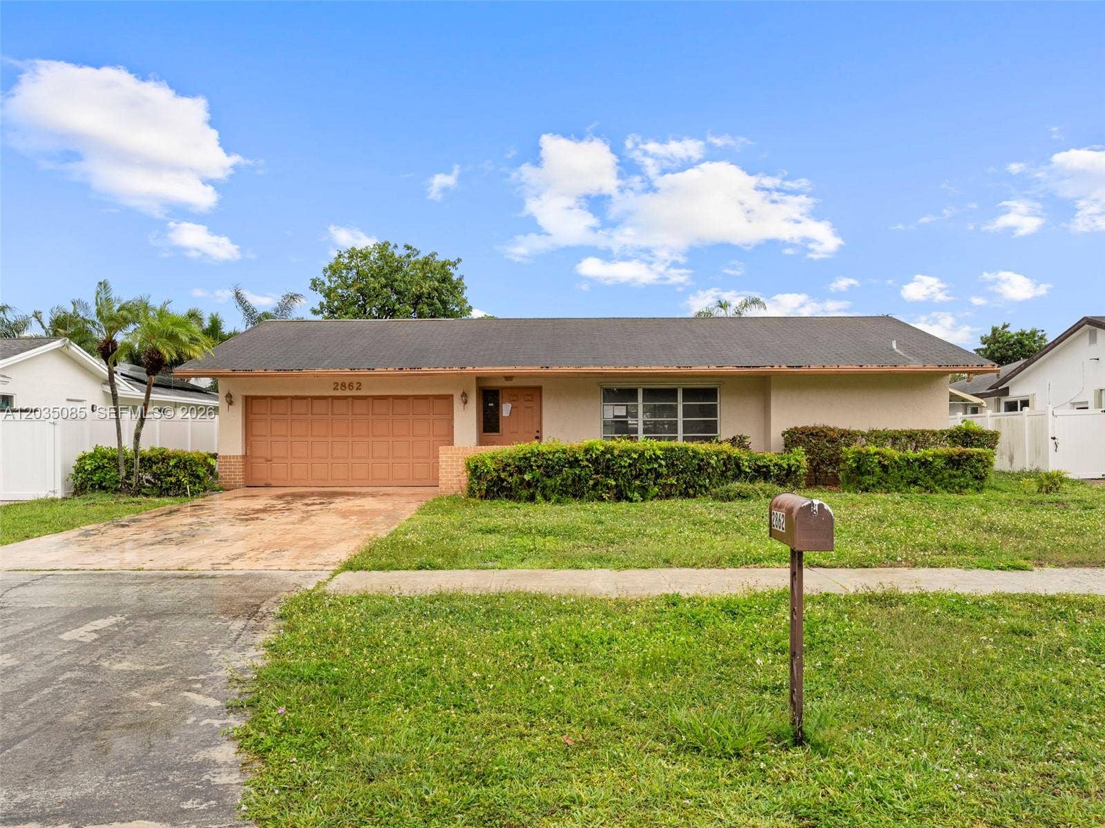 2862 SW 13th Court, Deerfield Beach, FL 33442 Photo 2
