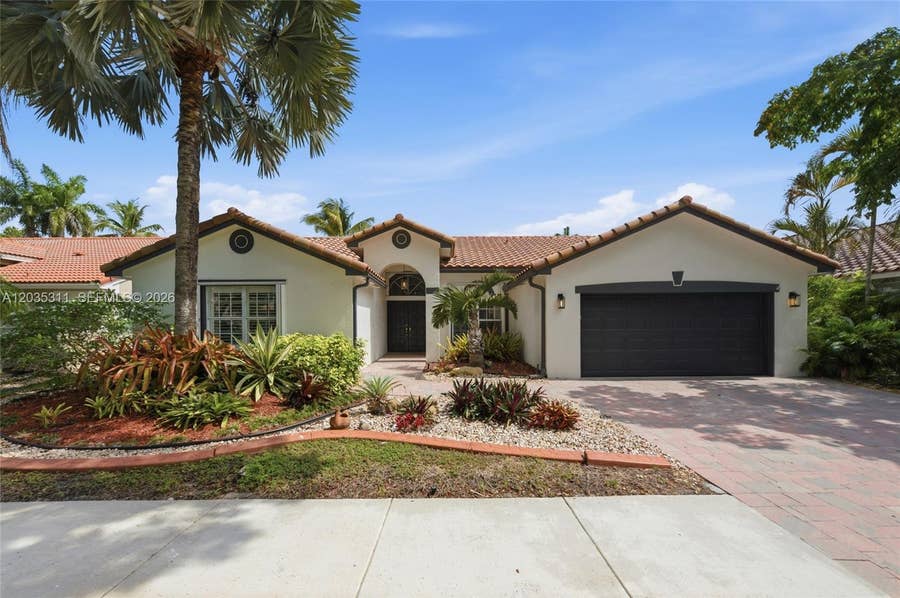 Property photo for 1975 Water Ridge Drive, Weston, FL