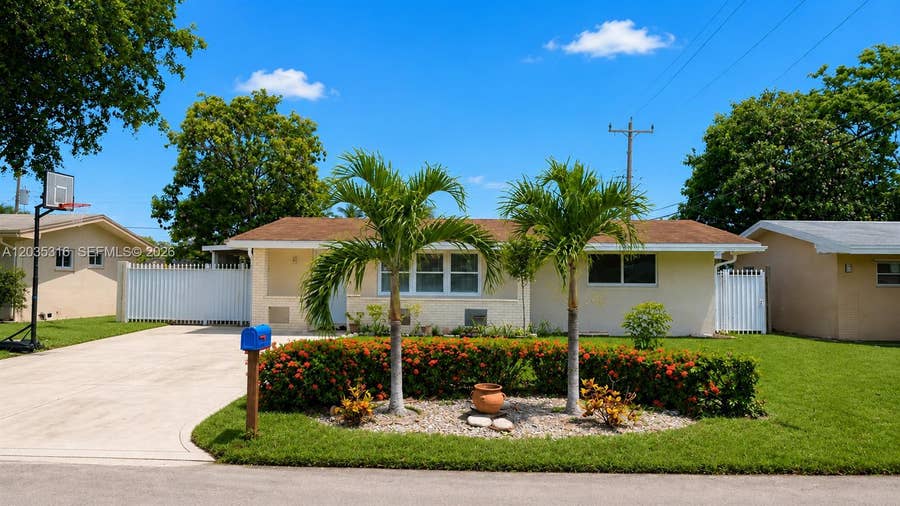 Property photo for 7611 NW 15th Court, Pembroke Pines, FL