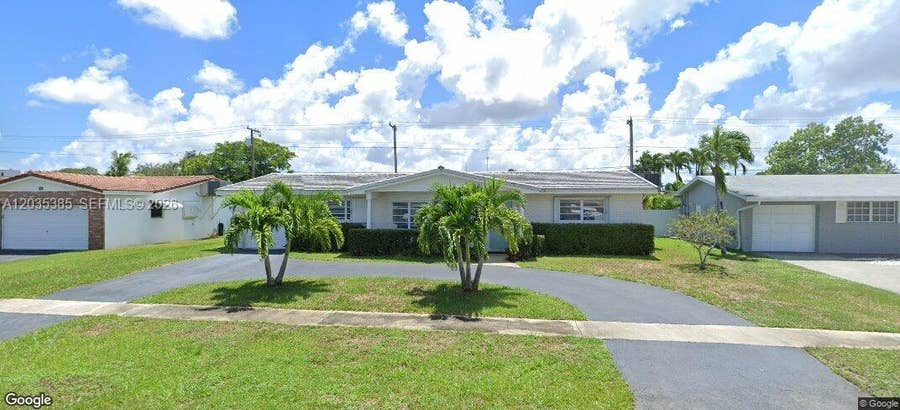 Property photo for 614 S Crescent Drive, Hollywood, FL