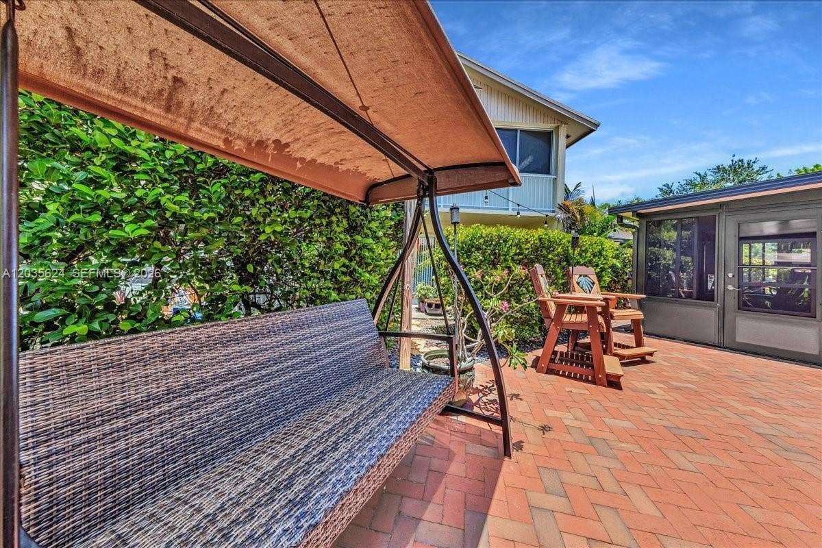 2155 Nova Village Drive, Davie, FL 33317 Photo 21