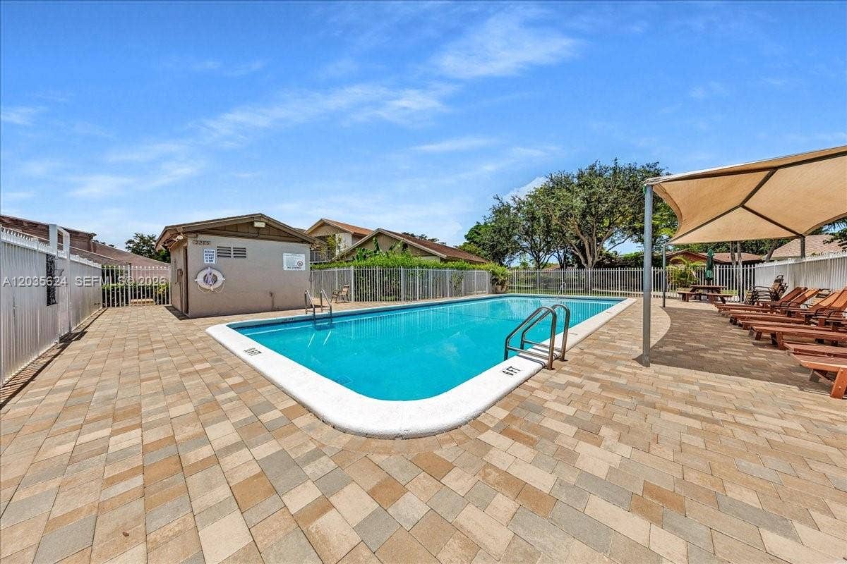 2155 Nova Village Drive, Davie, FL 33317 Photo 27