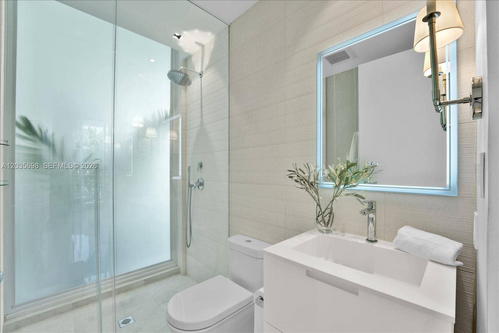 810 W 47 Court, Miami Beach, FL 33140 Photo 24