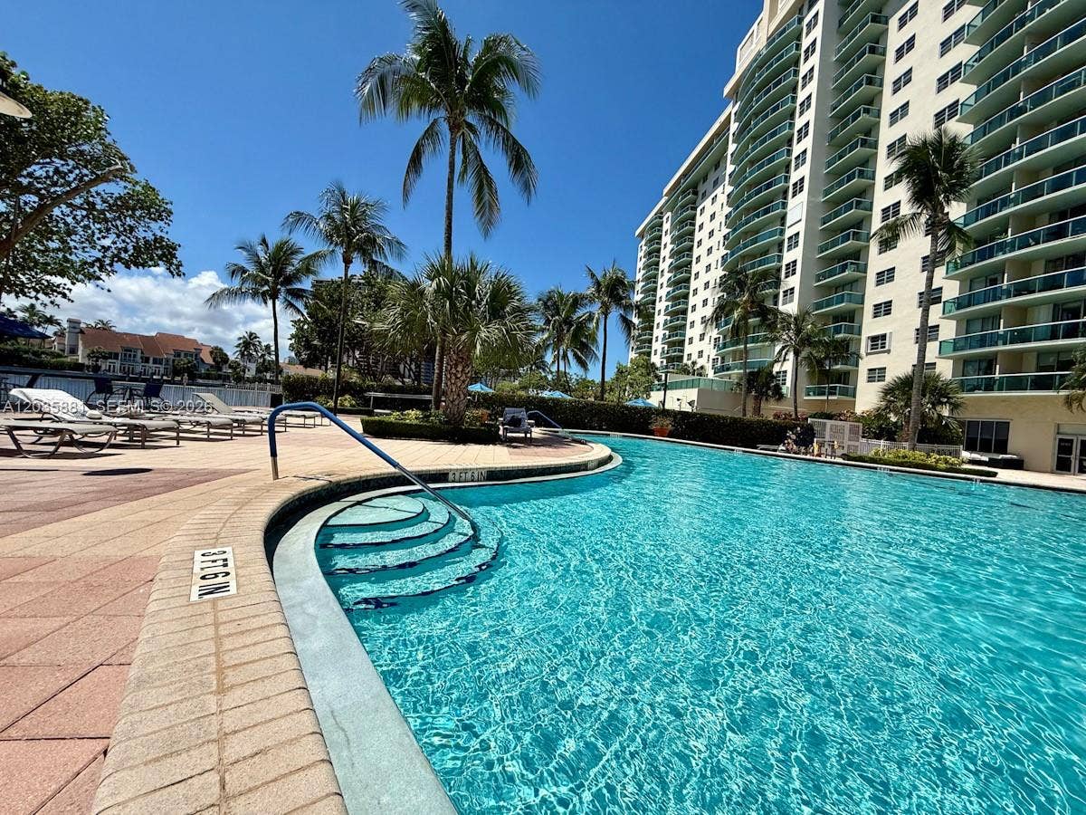 19390 Collins Avenue, #224, Sunny Isles Beach, Sunny Isles Beach, FL 33160 Photo 36