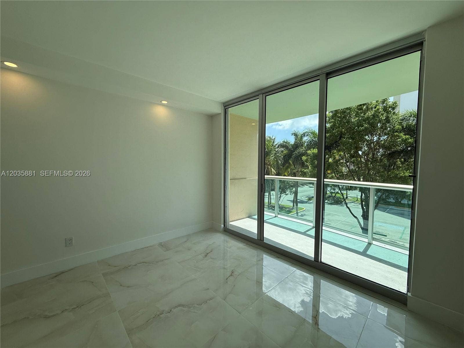 19390 Collins Avenue, #224, Sunny Isles Beach, Sunny Isles Beach, FL 33160 Photo 32