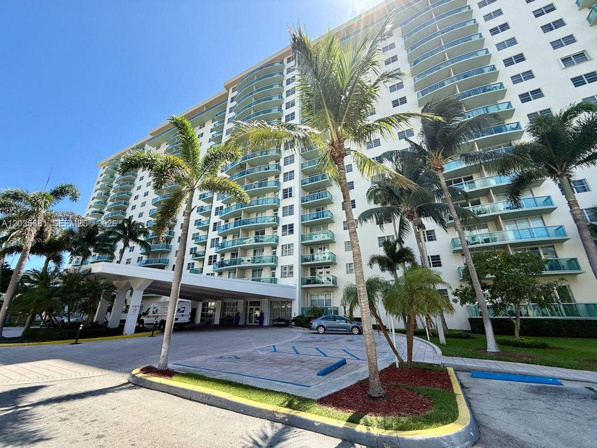 19390 Collins Avenue, #224, Sunny Isles Beach, Sunny Isles Beach, FL 33160 Photo 51