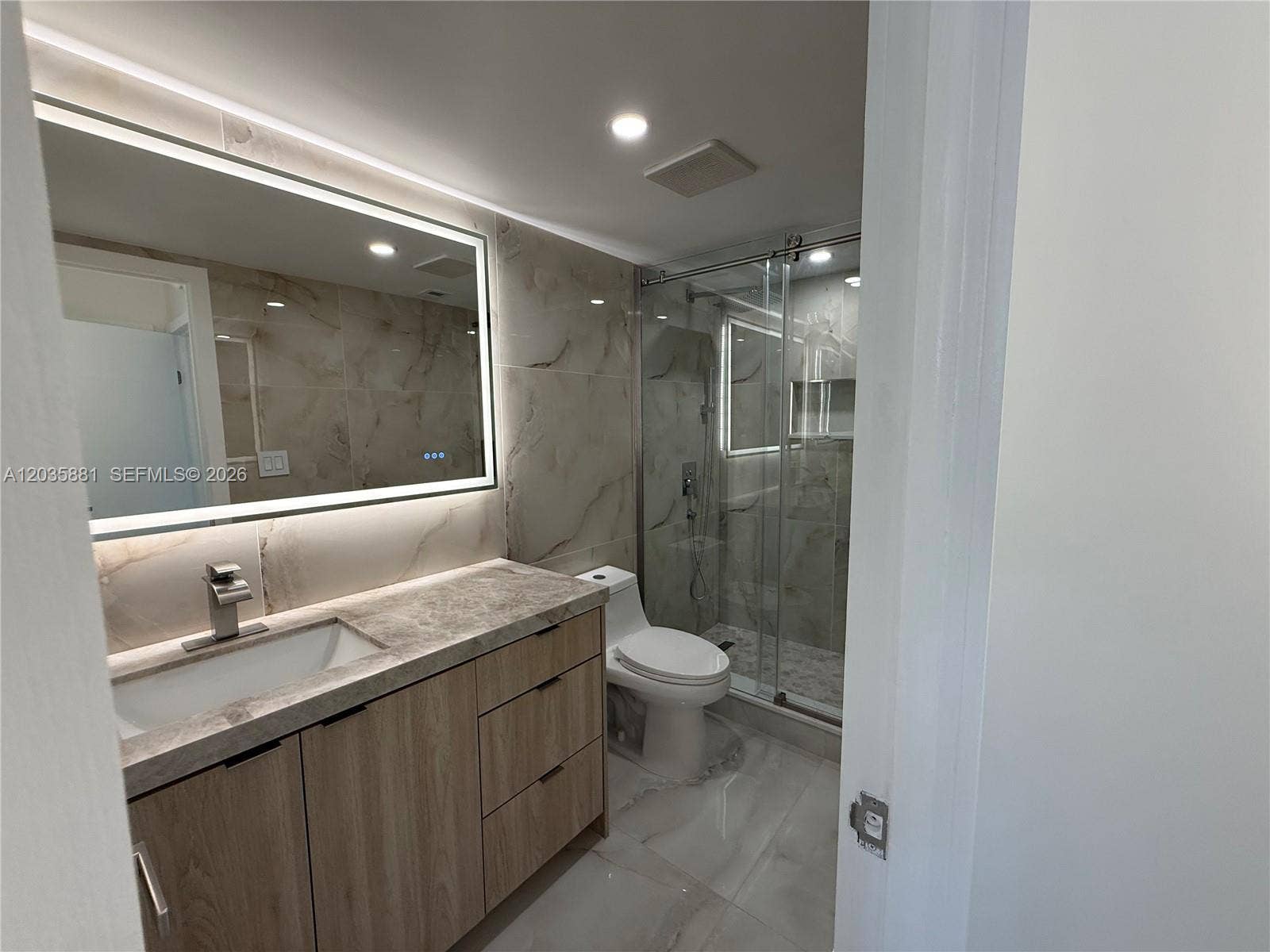 19390 Collins Avenue, #224, Sunny Isles Beach, Sunny Isles Beach, FL 33160 Photo 25