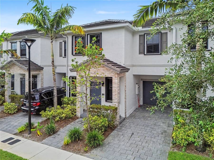 Property photo for 1608 SW 28th Street, Fort Lauderdale, FL