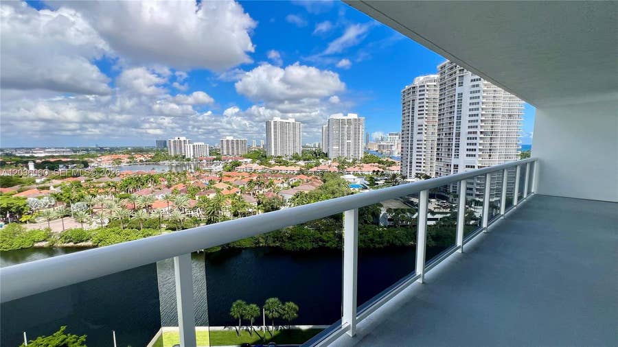Property photo for 20505 E Country Club Drive, #1639, Aventura, FL