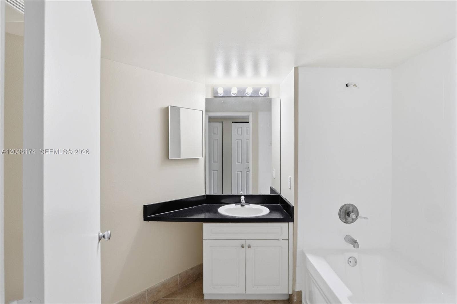 520 SE 5th Avenue, #2403, Fort Lauderdale, Fort Lauderdale, FL 33301 Photo 49