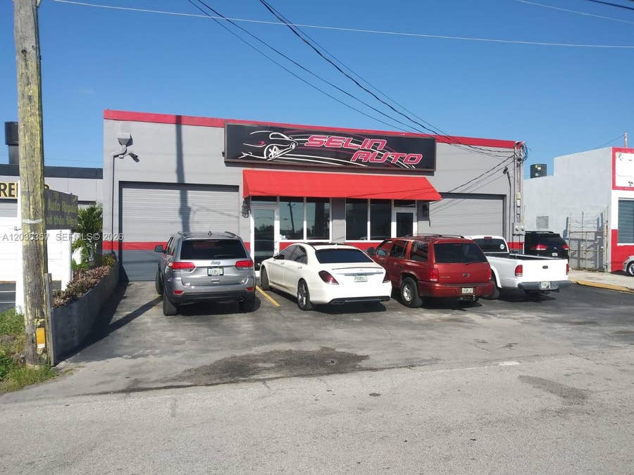 Property photo for 707 N Dixie Highway, Hallandale Beach, FL