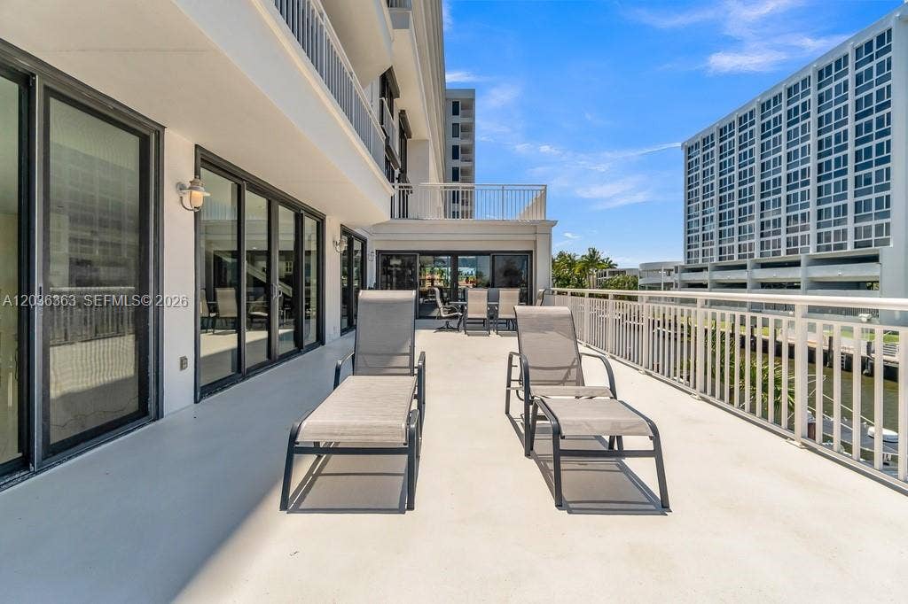 3100 NE 48th Street, #212, Fort Lauderdale, FL 33308 Photo 42